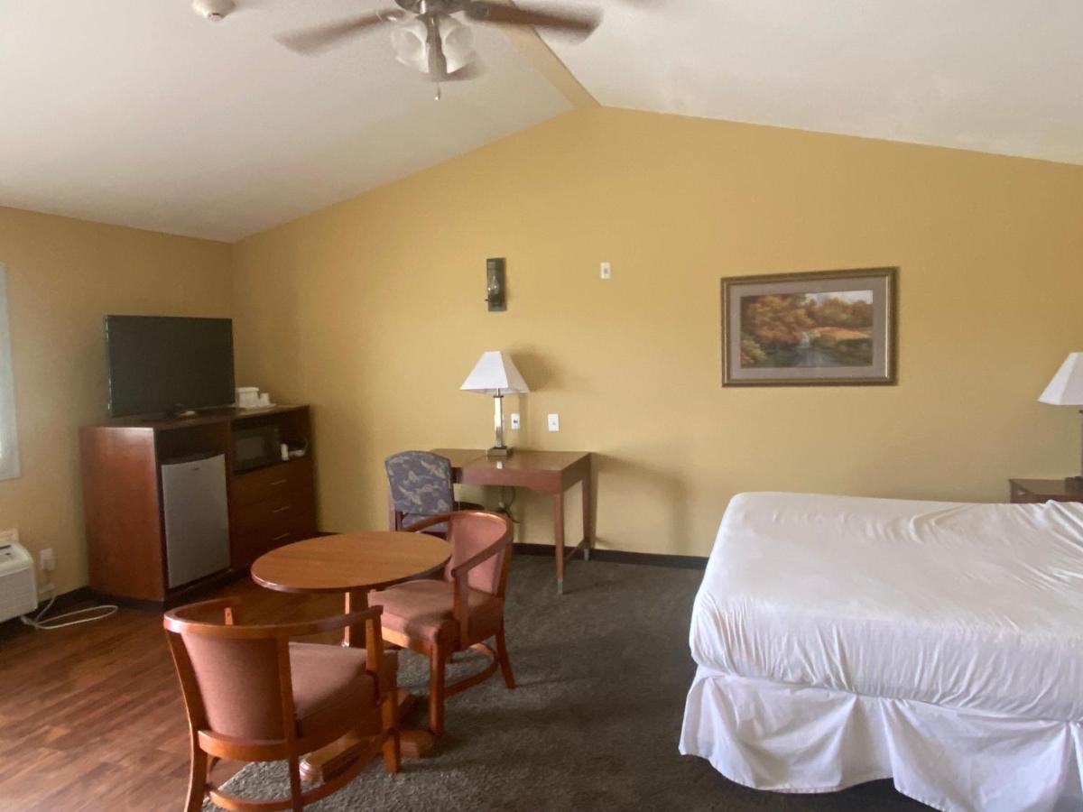 Southern Inns And Suites Now Offering Rv Spaces For Rent Yorktown Exterior foto